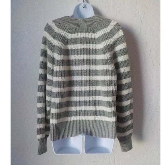A New Day Sweater Gray White Cable Knit Stripes Women size Large Pullover V-Neck - Picture 3 of 11